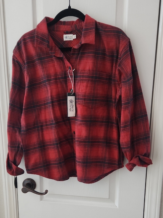 Alpine Tops - Alpine Red and Black Plaid Button-Down Shirt, Size Medium